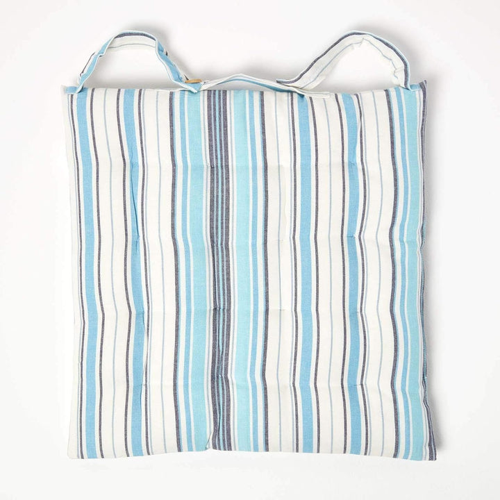 Homescapes gestreifte Stuhlkissen New England im 4er Set, Sitzkissen 40 x 40 cm, blau-weiss, mit Bän