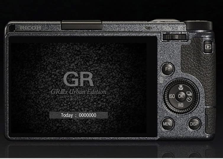 Ricoh GR IIIx Urban Edition, Digitale Kompaktkamera mit 24MP APS-C CMOS Sensor + GA-2 [Kompatible Mo