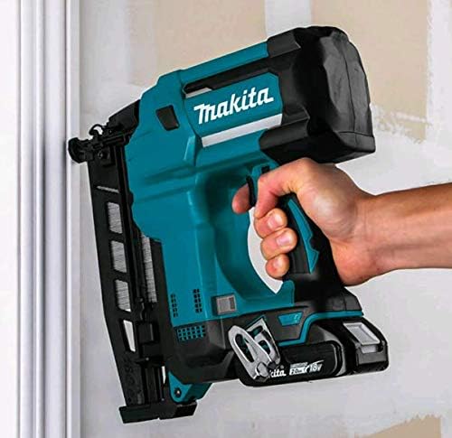 Makita Akku-Stauchkopfnagler 64 mm 18,0 V / 5,0 Ah, 2 Akkus + Ladegerät im MAKPAC Single mit 2 Akkus