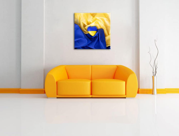 Herz mit Ukraine Flagge als Leinwandbild Quadratisch| Grösse: 70x70 cm | Wandbild | Kunstdruck | fer