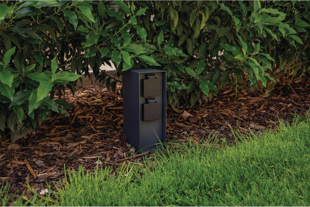 UNITEC Steckdosenverteiler für den Garten, Steckdosensäule mit Zeitschaltuhr, Aussensteckdose, Edels