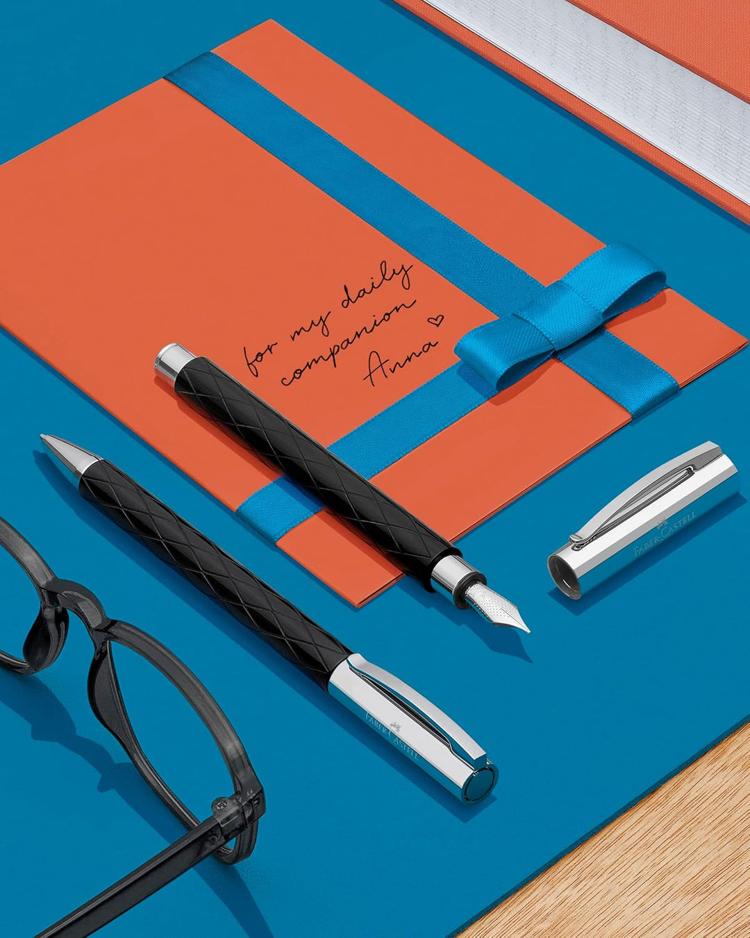 Faber-Castell 148900 - Drehkugelschreiber AMBITION Edelharz Rhombus, Mine: B, inklusive Geschenkverp