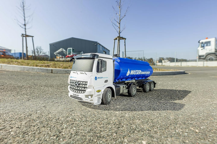 Carson 500907665 1:26 MB Arocs Wassertransporter 100% RTR - Ferngesteuertes Fahrzeug, Lastwagen mit