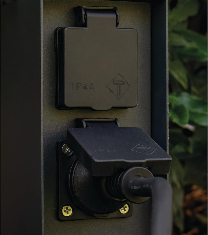 Unitec Steckdosenverteiler für den Garten, Steckdosensäule, Aussensteckdose, Edelstahl IP 44, 2 Stec