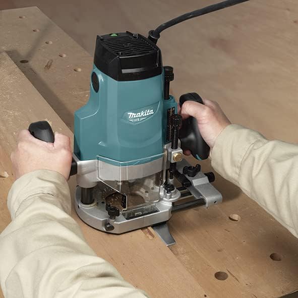 Makita Fräsmaschine 1.650 W 12 mm SAR Marke
