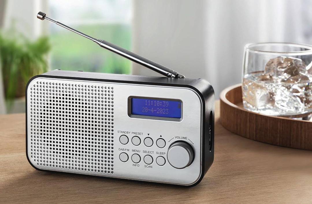 NEWTRO TRAGBARES DAB-Radio MIT INTEGRIERTEM AKKU (DAB/FM-Radio, Lautsprecher, KOPFHÖRERANSCHLUSS, TA