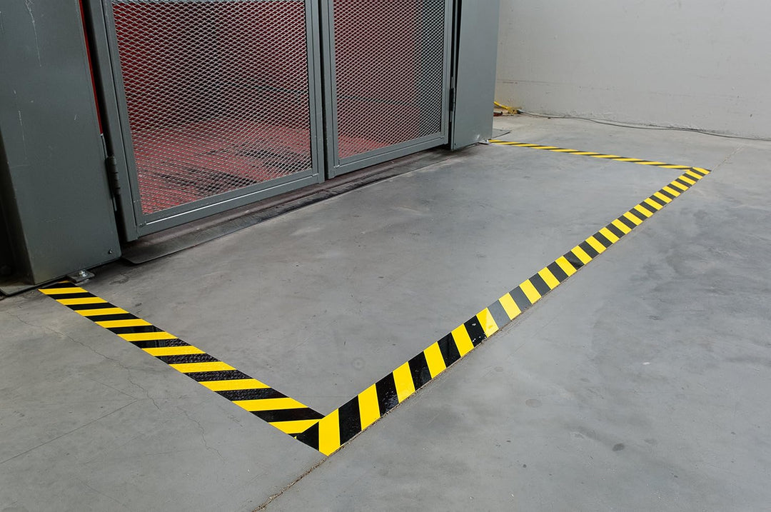 Brady Toughstripe Striped Ribbon, 101,60mm x 30,48m, Schwarz/Gelb 101.60 mm Schwarz/Gelb, 101.60 mm