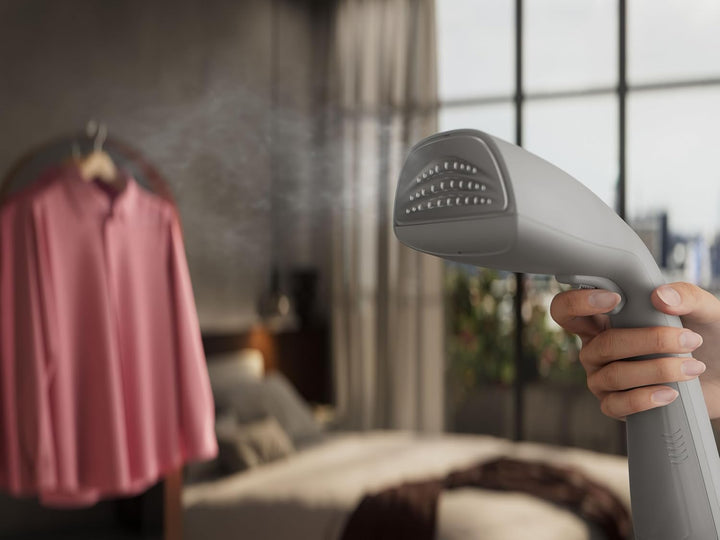 AEG Dampfbürste / Reisebügeleisen / schnell einsatzbereit / Entknittern / Auffrischen/Glätten / Aufd