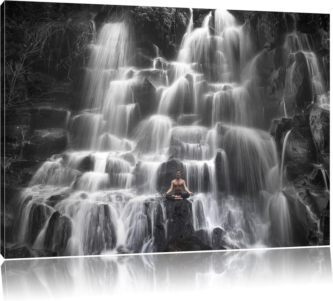 Pixxprint Yoga am Wasserfall in Bali als Leinwandbild/Grösse: 100x70 cm/Wandbild/Kunstdruck/fertig b