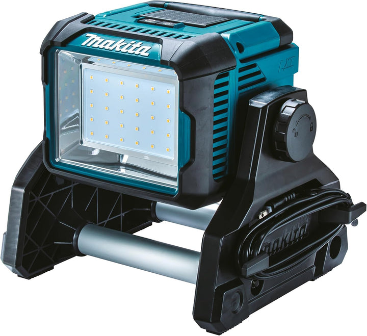 Makita DML811 LED-Baustrahler 14,4V-18V, 230V (ohne Akku & Ladegerät), max. 3000 Lumen, 3 Helligkeit
