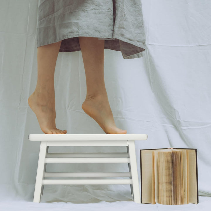 Relaxdays Fussbank Bambus, bis 100 kg, Stabiler Tritthocker, HxBxT: 20 x 33 x 21,5 cm, Kinderhocker