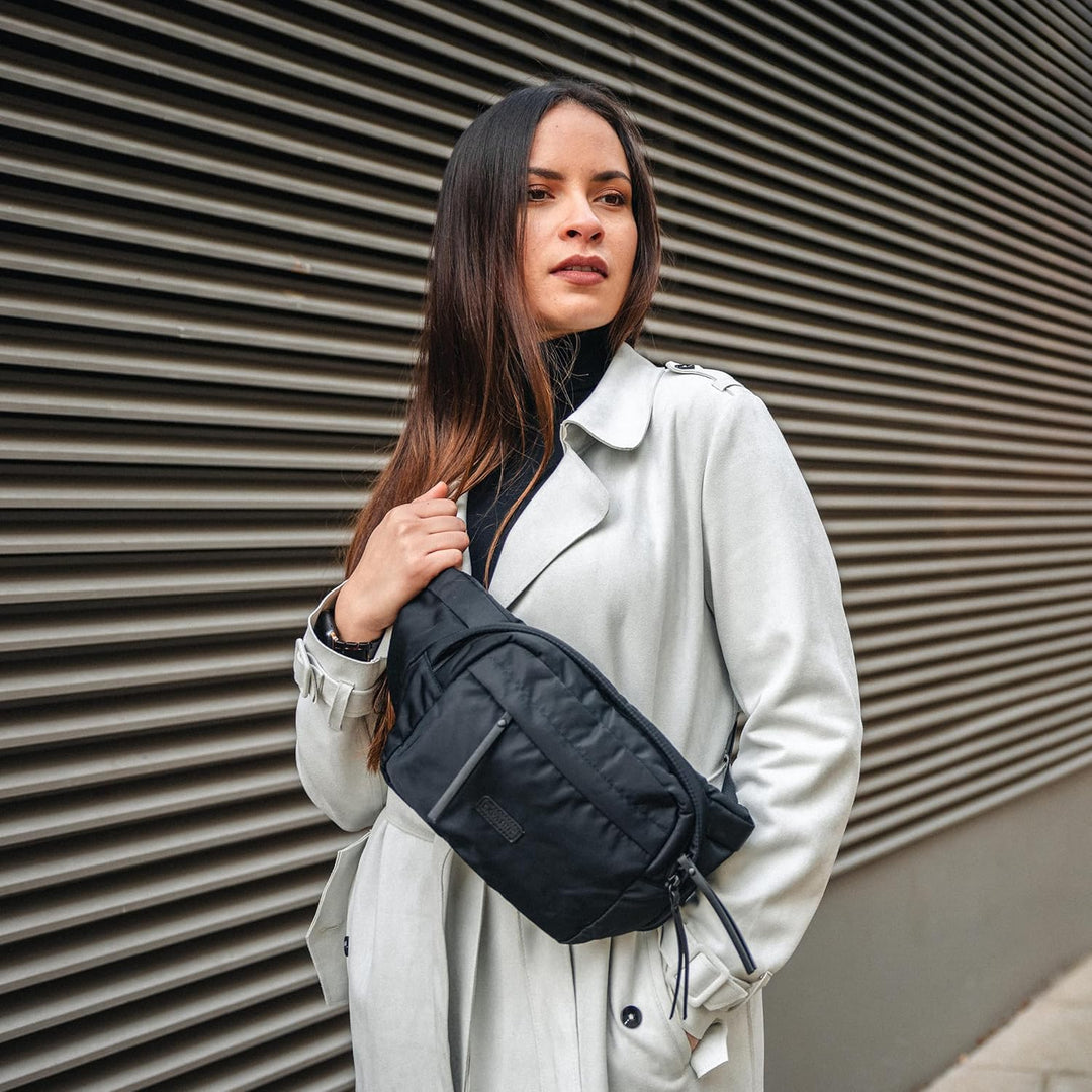 Expatrié Bauchtasche Damen Schwarz - Justine - Brusttasche für Reise, Festival & Sport - Stylische B