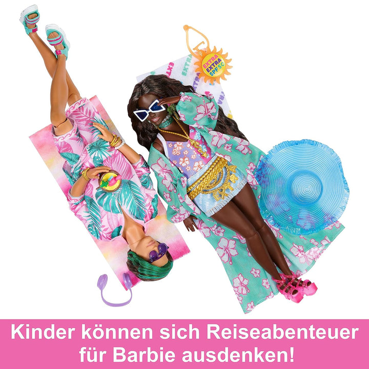 BARBIE Extra Fly - Reisepuppe mit Strandmode und Zubehör, beweglicher Körper, tropischer Badeanzug,