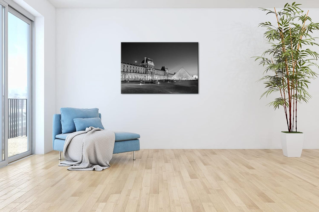 deyoli Museums Pyramide in Paris Effekt: Schwarz&Weiss Format: 80x60 als Leinwandbild, Motiv fertig