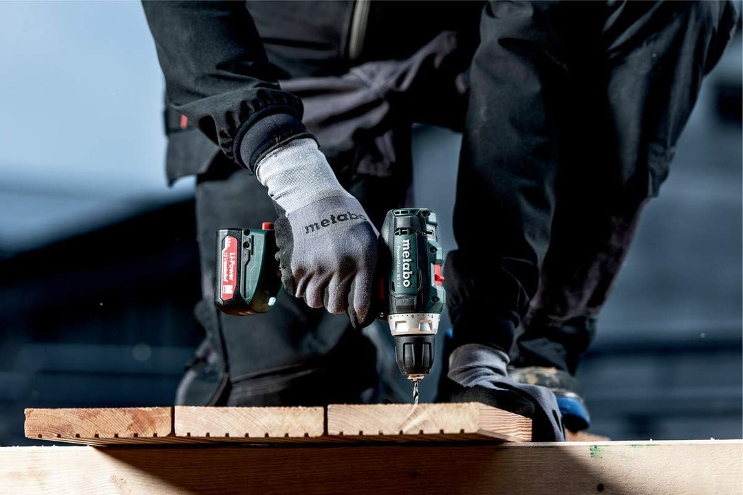 Metabo Akku Bohrschrauber BS 12 (ohne Akku 12 V, mit LED-Licht, Bitdepot am Gerät, Schnellspannbohrf