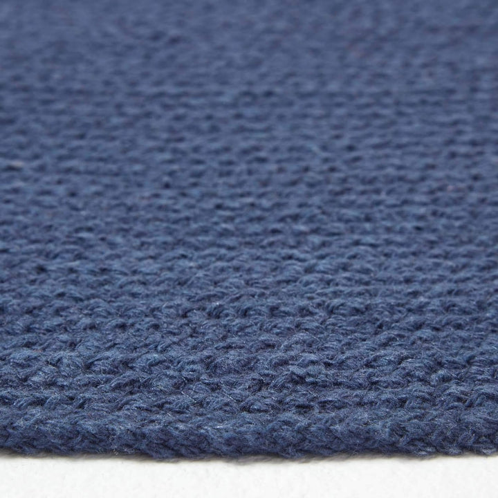 Homescapes ovaler Teppichläufer 66 x 200 cm, dunkelblau, geflochtener Läufer aus Baumwolle, Wendetep