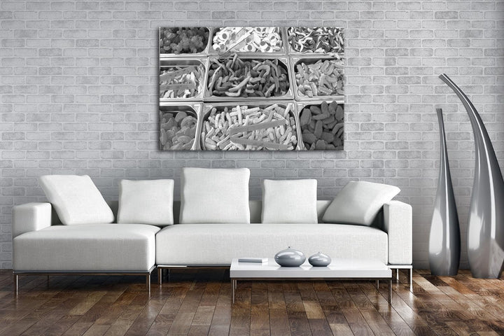 deyoli viele bunte Süssigkeiten Effekt: Schwarz/Weiss im Format: 80x60 als Leinwandbild, Motiv ferti