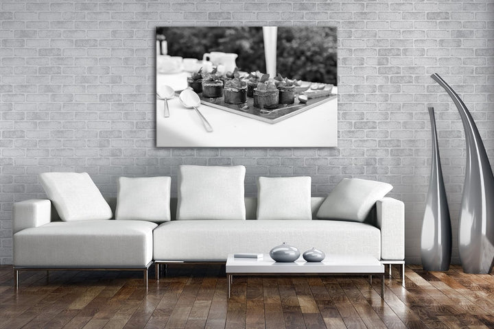 deyoli Tablett mir Desserts Effekt: Schwarz/Weiss Format: 100x70 als Leinwandbild, Motiv fertig gera