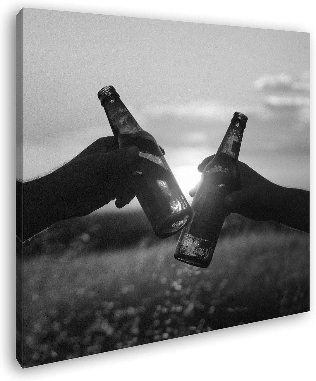 deyoli kühles Bier zum Abend Format: 70x70 Effekt: Schwarz&Weiss als Leinwandbild, Motiv fertig gera