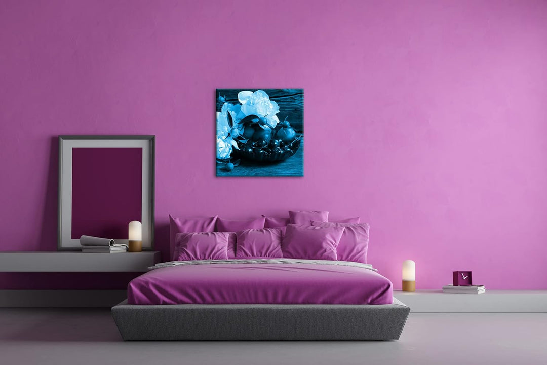 deyoli Pfingstrosen und eine Schalle mit Beeren Format: 40x40 Effekt: Monocrome Blau als Leinwandbil