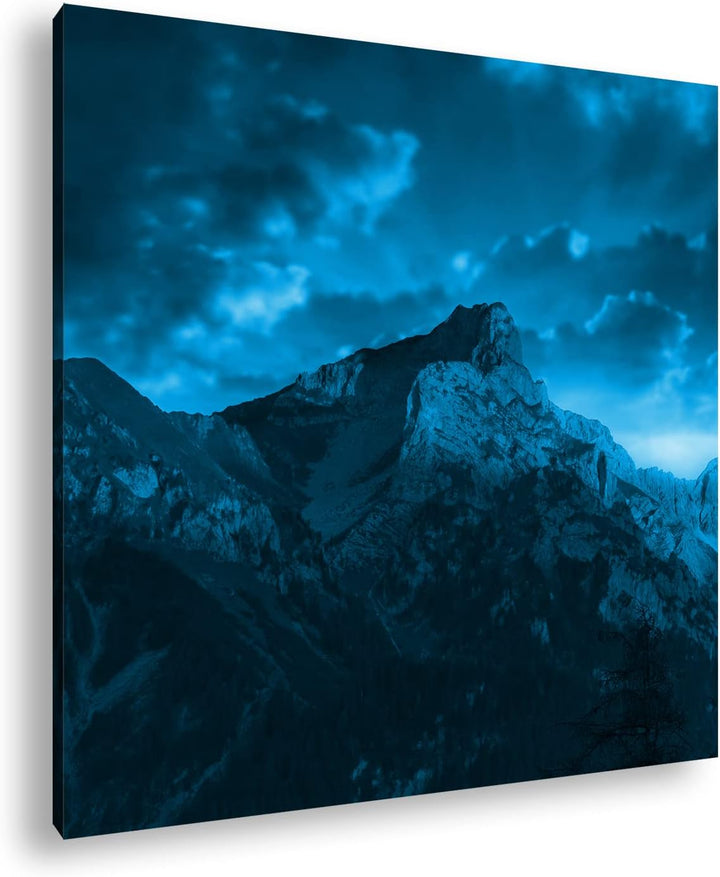 deyoli Sonnenaufgang hinter verschneiten Berggipfeln Format: 60x60 Effekt: Monocrome Blau als Leinwa