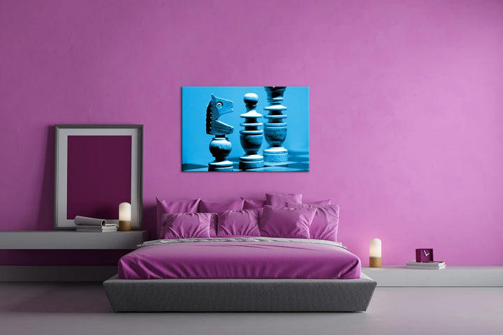 deyoli Schachfiguren auf einem Schachbrett Format 80x60 Effekt: Monocrome Blau als Leinwandbild, Mot