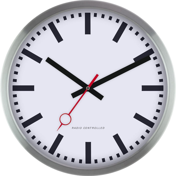 Eurotime Funkwanduhr, 35 cm, im Bahnhofsdesign, geräuscharmes Funkwerk, kein Ticken, Aluminiumrahmen