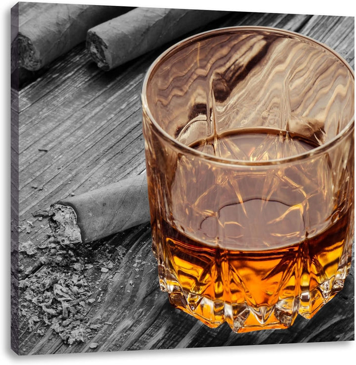 Pixxprint Zigarren hinter Whiskeyglas als Leinwandbild/Grösse: 70x70 cm/Wandbild/Kunstdruck/fertig b