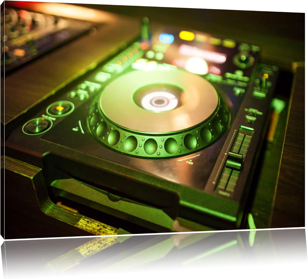 Grün beleuchteter DJ Pult, Format: 100x70 auf Leinwand, XXL riesige Bilder fertig gerahmt mit Keilra