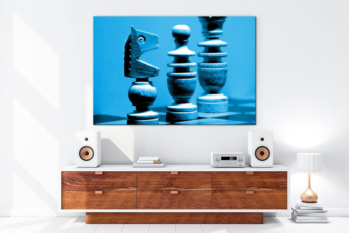 deyoli Schachfiguren auf einem Schachbrett Format 80x60 Effekt: Monocrome Blau als Leinwandbild, Mot