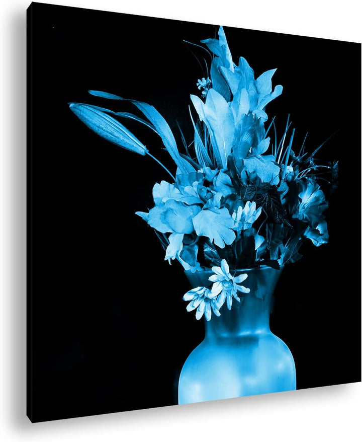deyoli Stillleben Einer Vase mit bunten Blumen Format: 70x70 Effekt: Monocrome Blau als Leinwandbild