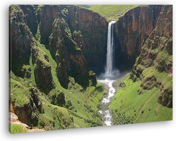 deyoli überwältigender Wasserfall an einer steilen Klippe Format: 80x60 als Leinwandbild, Motiv fert