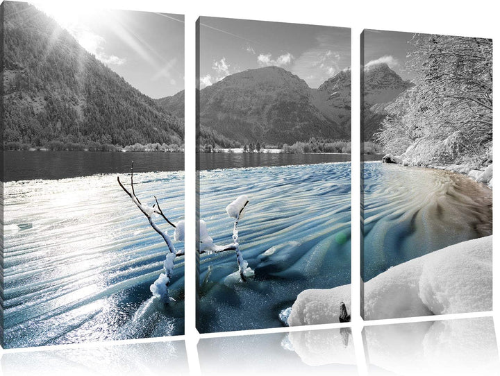 Ruhiger See im Winterwald schwarz/weiss 3-Teiler Leinwandbild 120x80 Bild auf Leinwand, XXL riesige