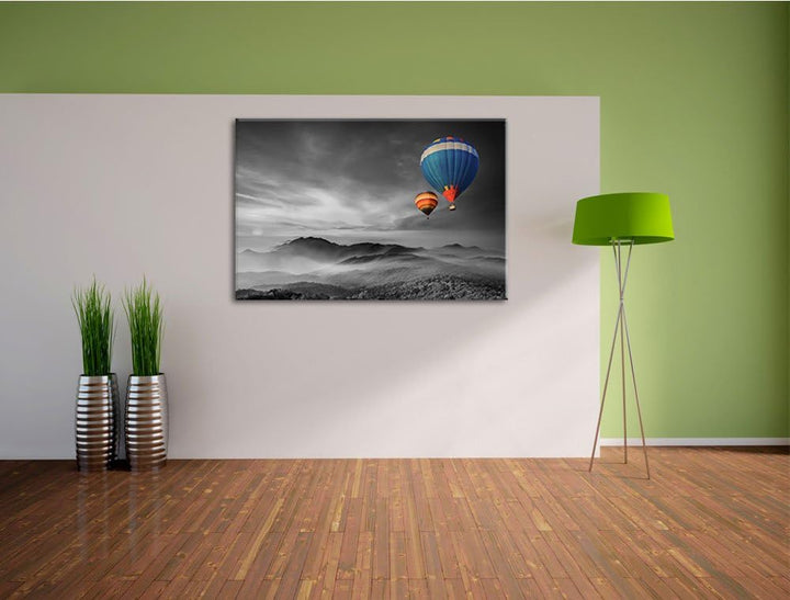 Heissluftballons über den Wäldern der Alpen schwarz/weiss Format: 100x70 auf Leinwand, XXL riesige B