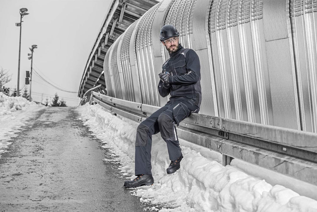 Uvex New Worker Arbeitshose - Schwarze Bundhose mit Kniepolstertaschen - Gr 58