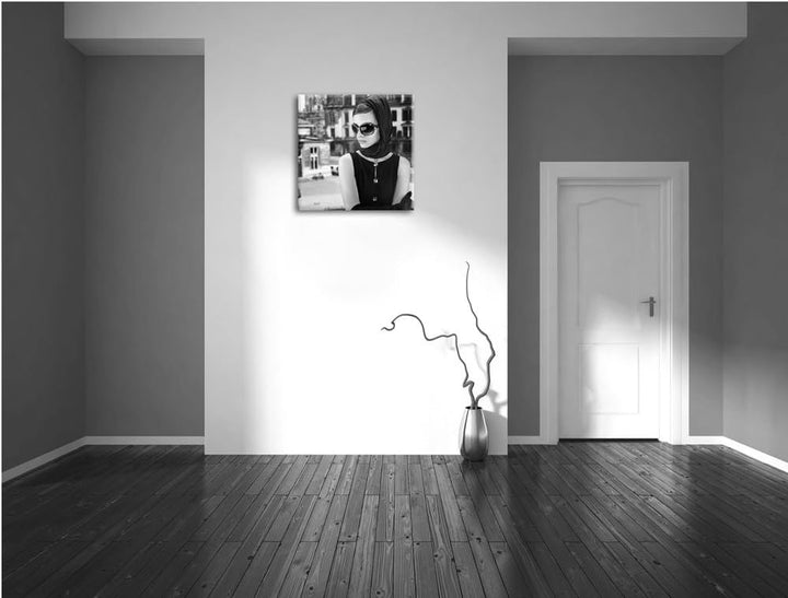 Audrey in Paris, Format: 70x70 auf Leinwand, XXL riesige Bilder fertig gerahmt mit Keilrahmen, Kunst