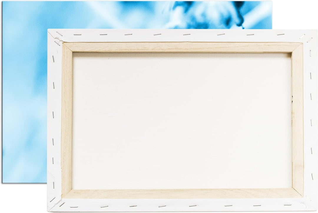 deyoli süsser Marienkäfer auf einem Lavendelzweig Format 120x80 Effekt: Monocrome Blau als Leinwandb