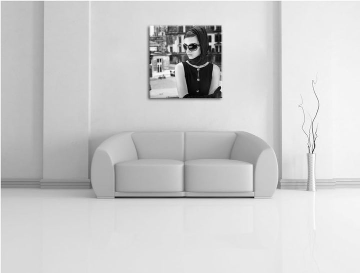 Audrey in Paris, Format: 70x70 auf Leinwand, XXL riesige Bilder fertig gerahmt mit Keilrahmen, Kunst