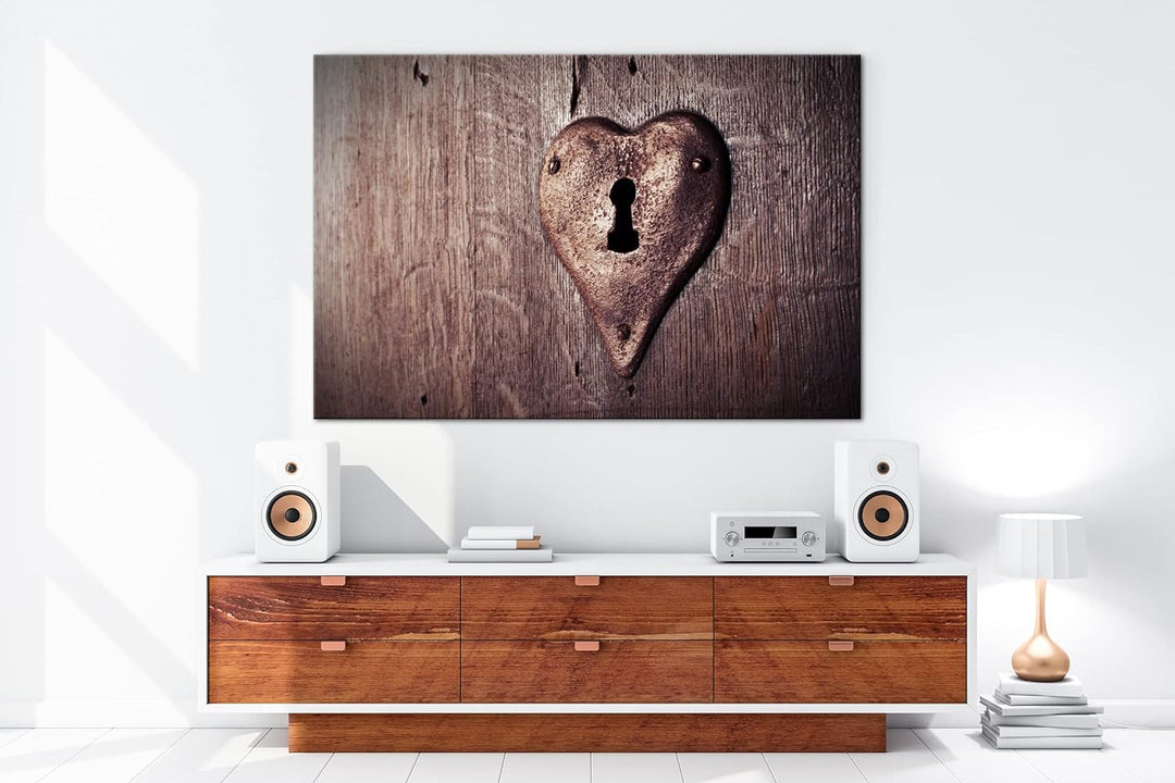 deyoli rostiges Herzschloss an einer Holztür im Format: 80x60 als Leinwandbild, Motiv fertig gerahmt