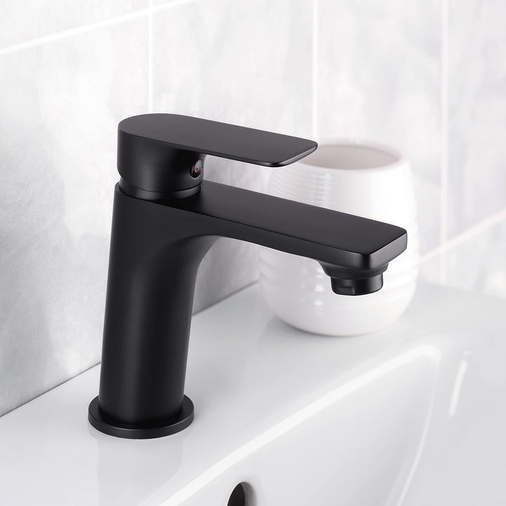 Cornat Waschtisch-Einhebelarmatur "Noir" - Black Edition - Matt schwarzer Messingkörper - Mühelose S