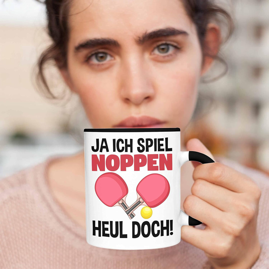 Trendation - Tischtennis Tasse Geschenk Grafik Tischtennis-Spieler Geschenkidee Spruch Lustig Ja Ich