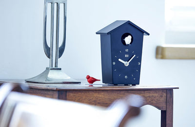 KOOKOO Birdhouse Mini Schwarz, Design Kuckucksuhr mit 12 Vogelstimmen oder Kuckuck, Schwarz