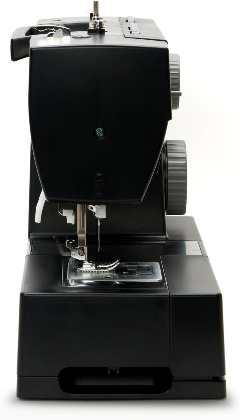 SINGER Heavy Duty 4432 Black Edition