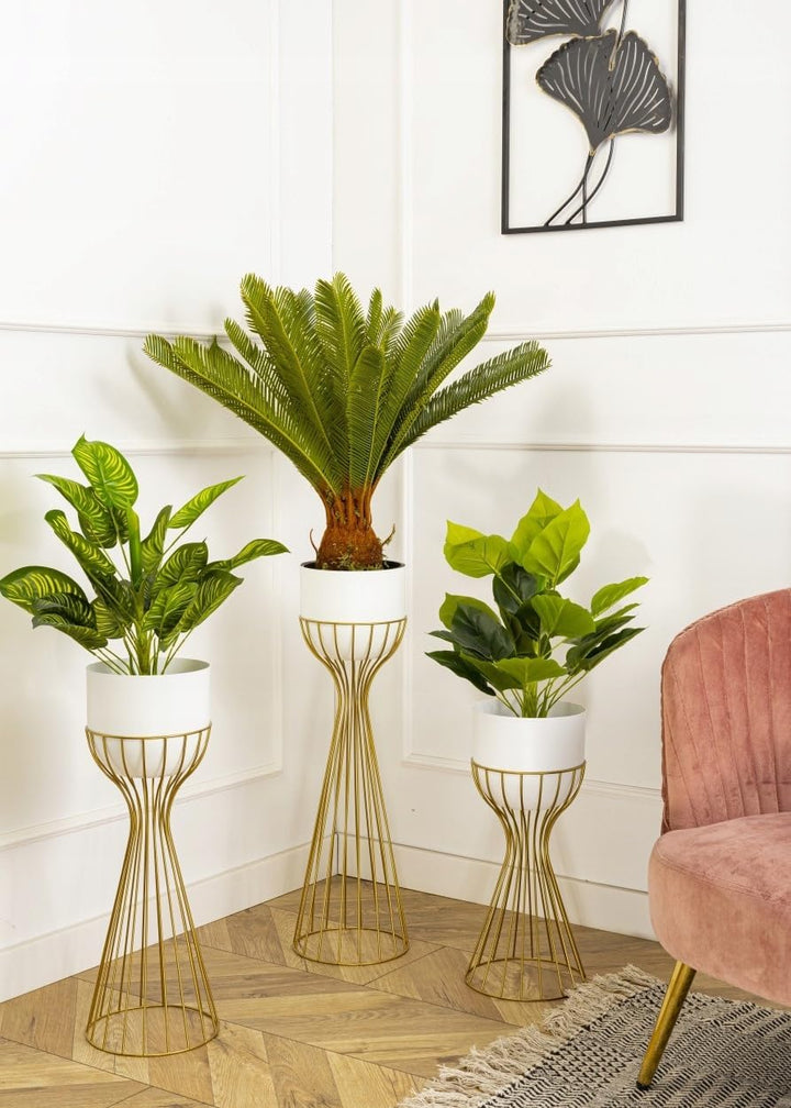 HowHomely Moderne Blumenständer Metall 68 cm Hoch mit Weiss Blumentopf Rund 18 cm Ø auf Robuste Gold