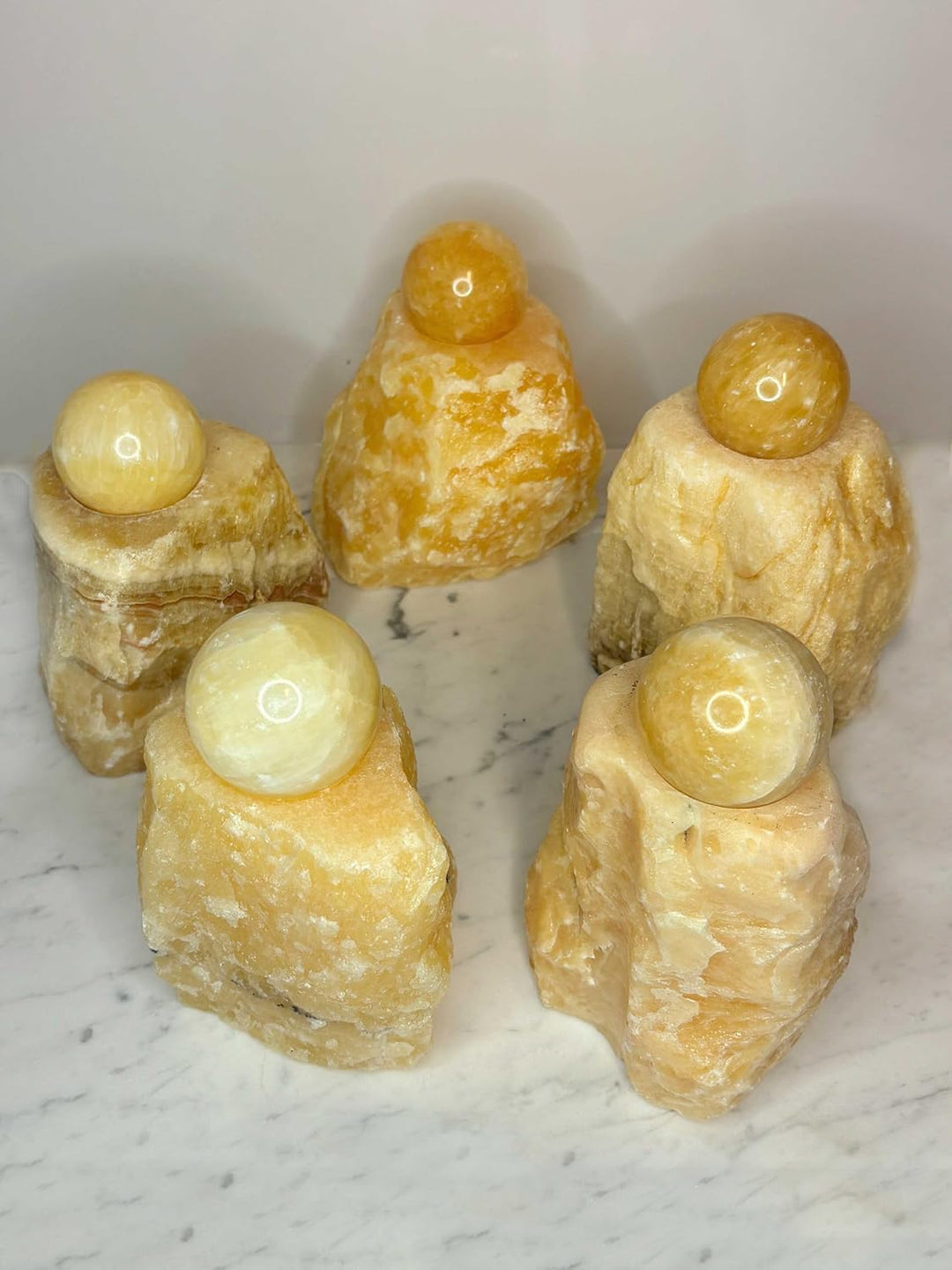 Kugelbrunnen Salonica Orangencalcit mit Beleuchtung (Schalenfarbe: Weiss)