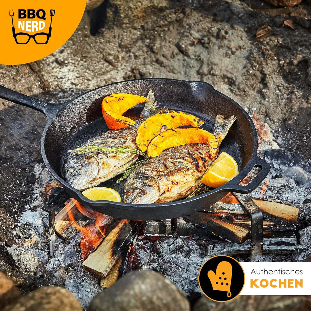 BBQ Nerd Grillpfanne Ø 25 cm 2600g mit Ausgiesser und Griff - Gusseisenpfanne zum Grillen, Rösten, A