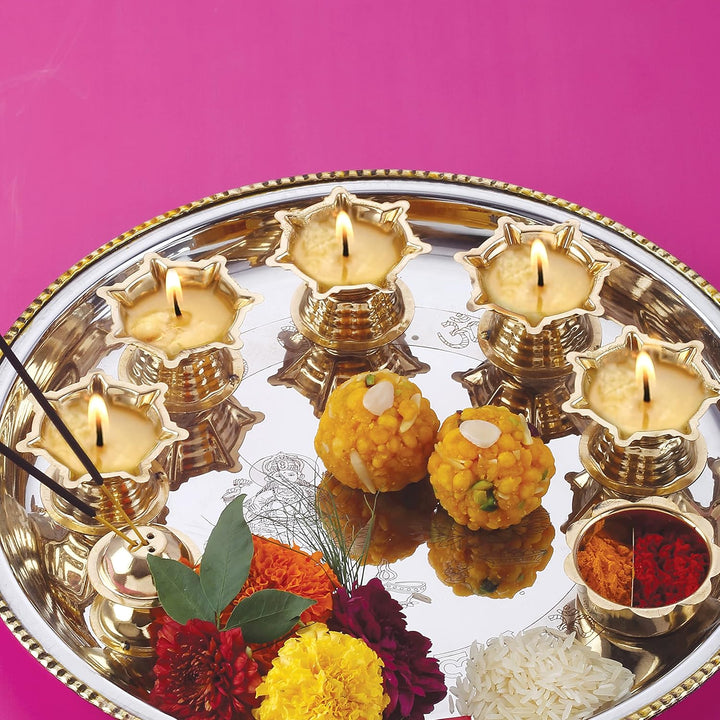 HAZEL Edelstahl Puja Pooja Aarti Thali Set 28 cm mit 5 Diva, 1 Räucherstäbchenhalter und Kumkum Wati