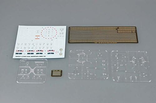 Trumpeter 04527 Modellbausatz USS Momsen DDG-92