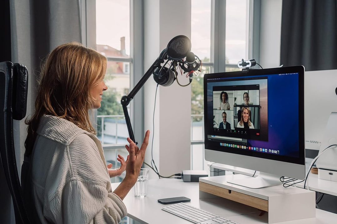 Verbatim Webcam mit Mikrofon und Beleuchtung, externe Kamera für Computer oder Laptop mit Full HD 10