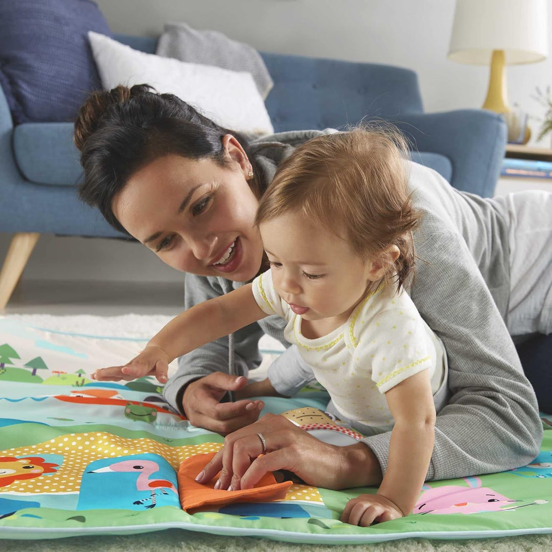 Fisher-Price GXR53 - Grosse Campingabenteuer Spieldecke, ca. 152 m grosse Spieldecke für Neugeborene